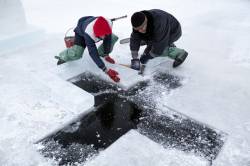 Ice Workers, Orthodox Epiphany - Sviyazhsk, Russia