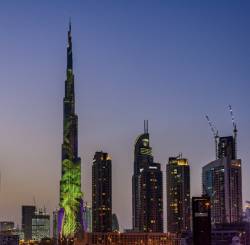 The Spectacular LED Display Envelopes Burj Khalifa. The Display Broke The World Record For The Largest LED-illuminated Facade, And With The Fireworks And Laser Displays On New Year’s Eve, It Helped To Create One Of The World’s Brightest Visual Spectacles.Spanning A Total Area Of 32,467 Square Metres, The LED Display Has 70,000 LED Bulbs Placed In Position Using Over 100,000 Brackets And Linked Seamlessly With 55,000 Metres Of Cabling For The Perfect Visual Display.