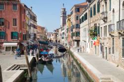 Rio Di San Barnaba / Fondamenta Alberti / Fondamenta Gherardini, Dorsoduro, Venice, Veneto, Italy