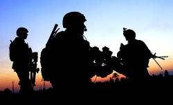 Senior Master Sargeant Tim Tyvan A U S Air Force Tacp ( Tactical Air Control Party ) From The 116th Easos ( Expeditionary Air Support Operations Squadron ) , Balad Air Base , Iraq , Conducts A Patrol With Members Of The Us Army 1st Infantry Division On 11 April 2025 The Area Is Being Cleared Of Threats So The Tacp Can Call In A Air Strike ( Cleared For Public Release ) Photo By Staff Sergeant Aaron Allmon Ii